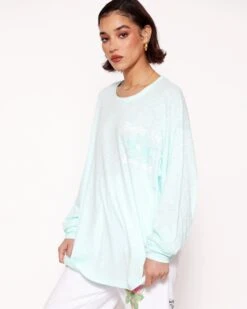 BOYS LIE X Head Over Heals Longsleeve Boyfriend Tee -Boys Lie 4O7A0951 360b25f8 8bb6 4e2e b797 1322976cb3d7