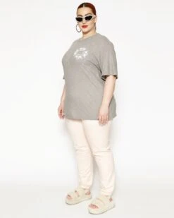 BOYS LIE X Shoot Your Shot Boyfriend Tee -Boys Lie 4O7A3208b 496d84c8 c8be 4a94 88b1 464cb5fe264d