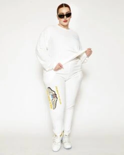 Front Page -Boys Lie 4O7A3380