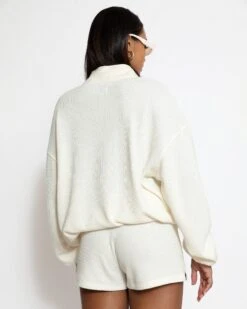 BOYS LIE X Cloud Chaser Thermal Shorts -Boys Lie 4O7A8128bcopy 9d4268f7 b06f 4c0a 81a1 46571346c7b8